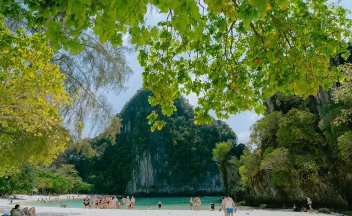 Hong islands by speedboat