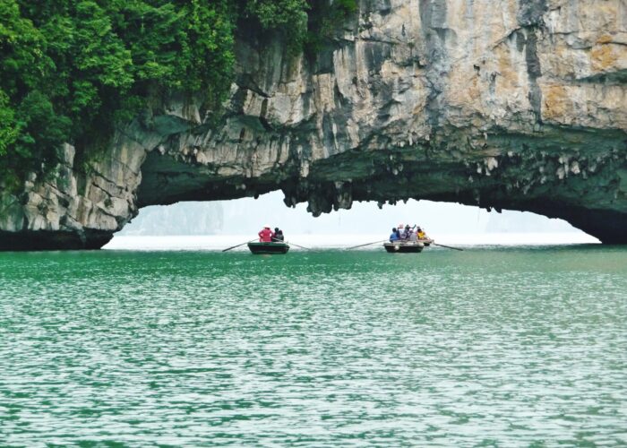 Tam Lord Cave Phang Nga Bay James Bond Islands privat speedboat trip Krabi Sea Eagle Tour