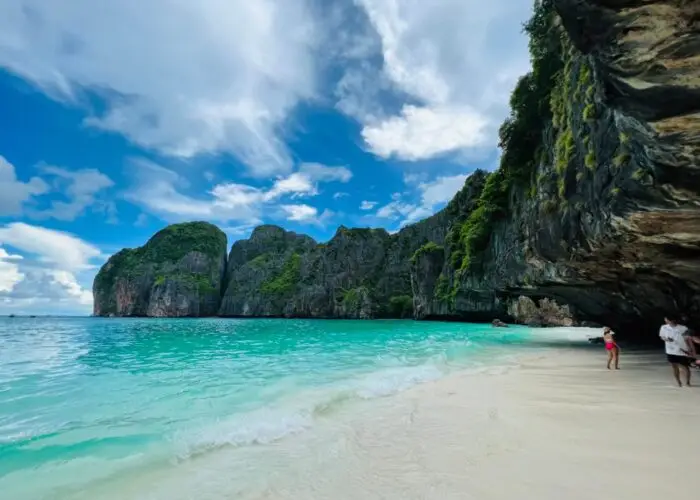 Maya Bay Early bird Phi Phi 4 islands speedboat trip Krabi